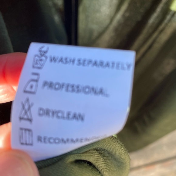 Miss Look Velvet style kimono Size small - Picture 6 of 6